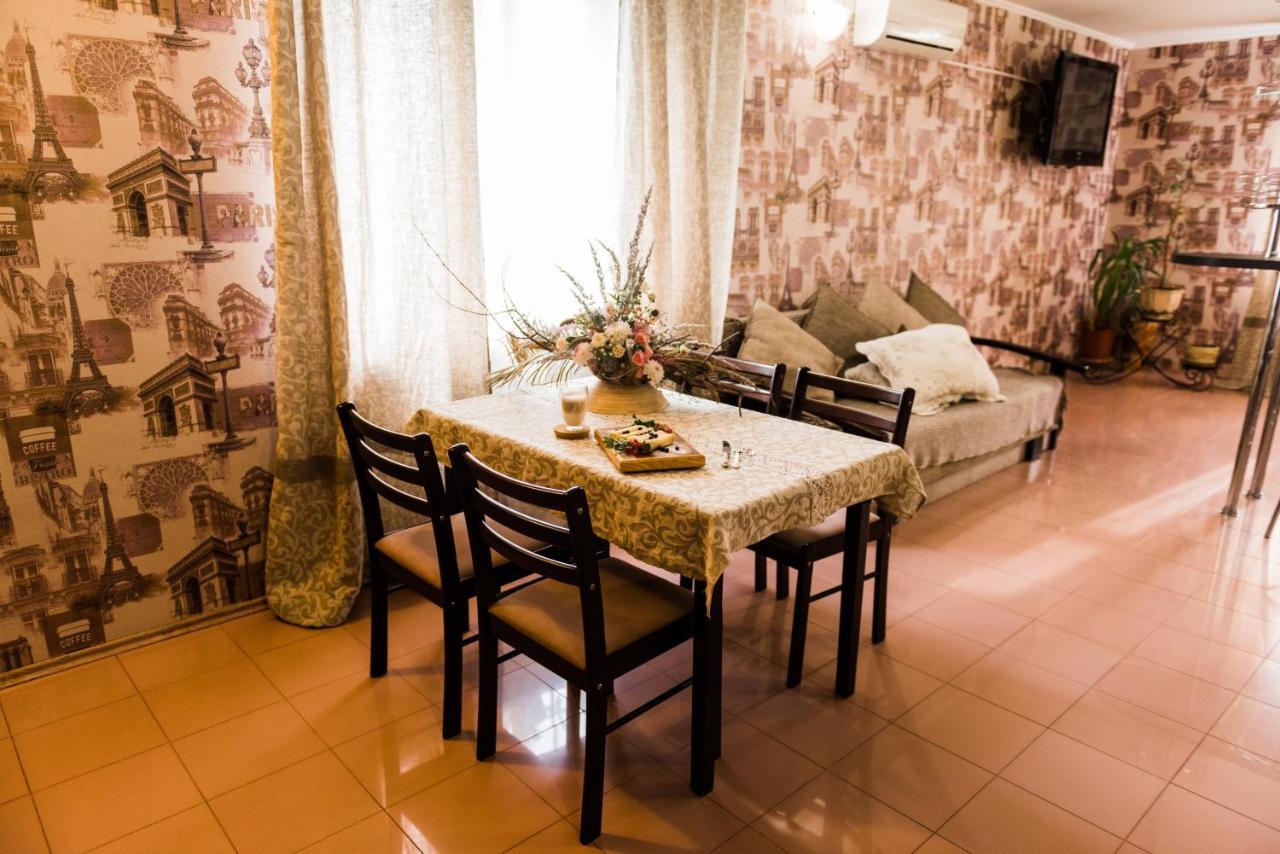 Golden Park Apartments Umanʼ Εξωτερικό φωτογραφία