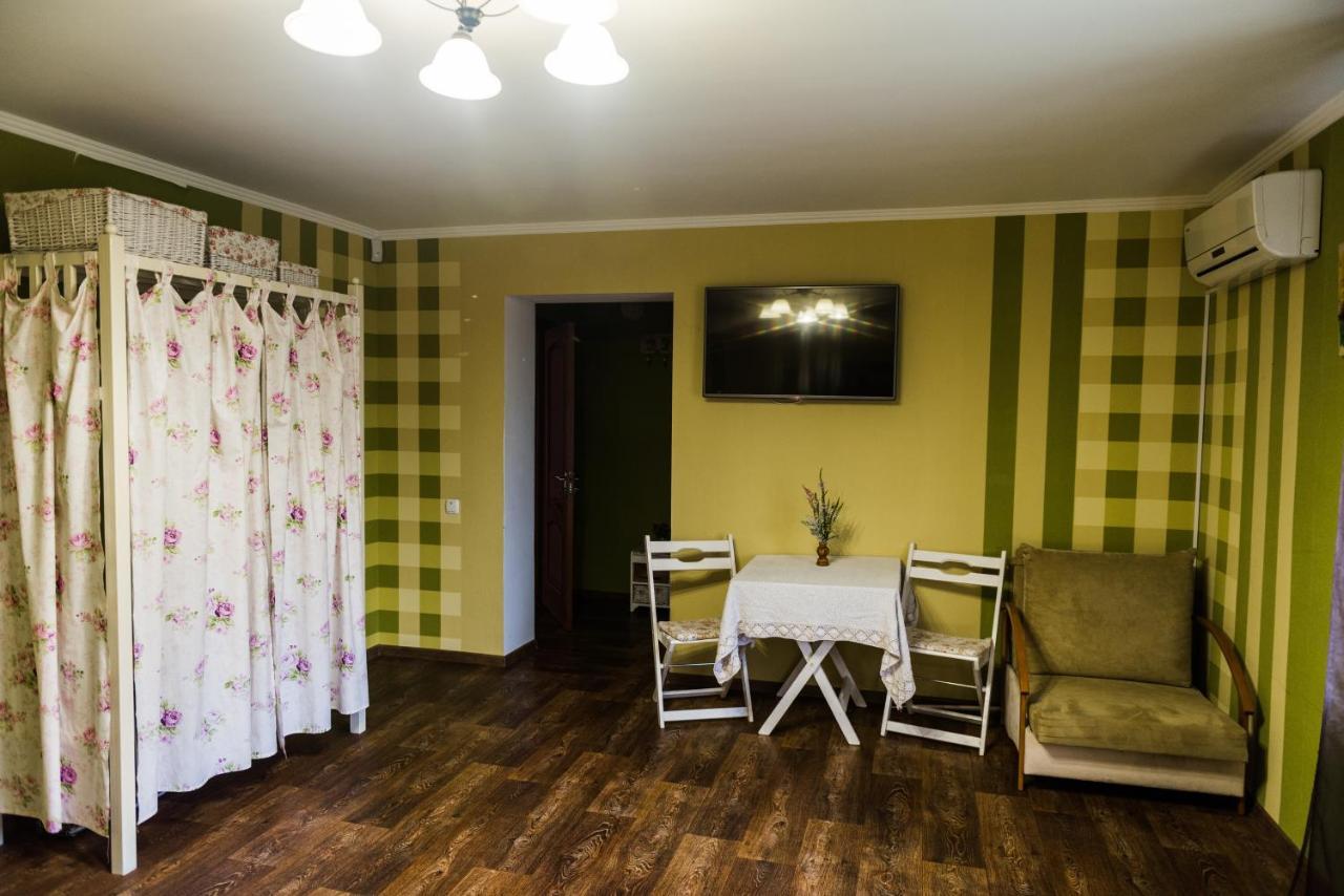Golden Park Apartments Umanʼ Εξωτερικό φωτογραφία