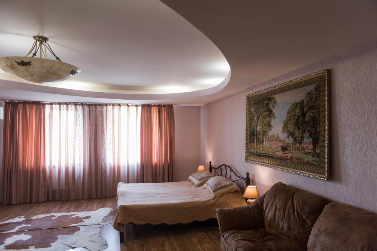 Golden Park Apartments Umanʼ Εξωτερικό φωτογραφία