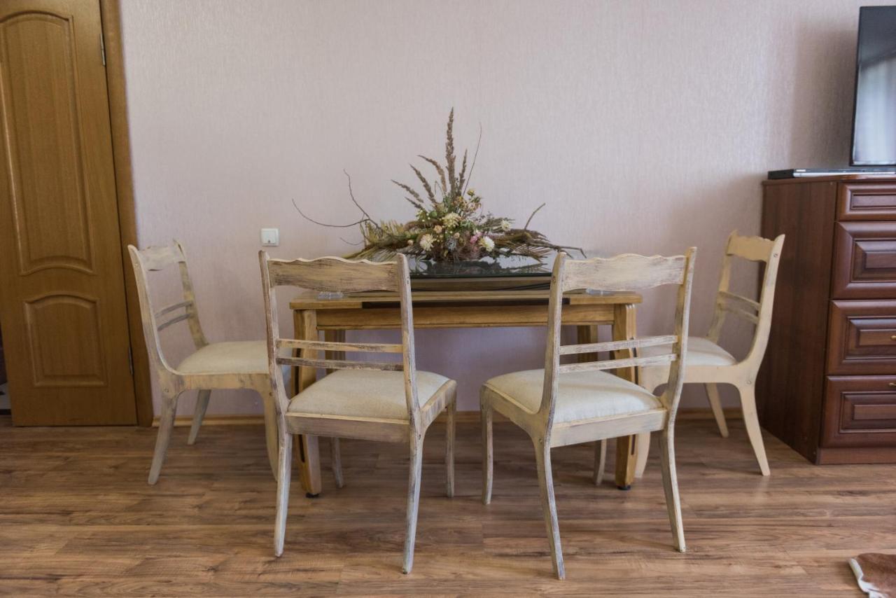 Golden Park Apartments Umanʼ Εξωτερικό φωτογραφία