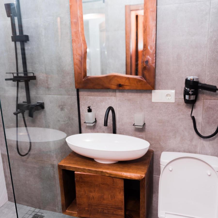 Golden Park Apartments Umanʼ Εξωτερικό φωτογραφία