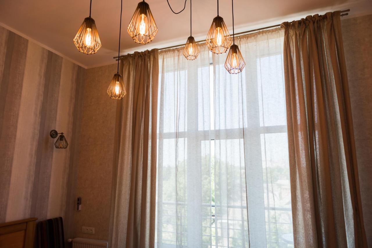 Golden Park Apartments Umanʼ Εξωτερικό φωτογραφία