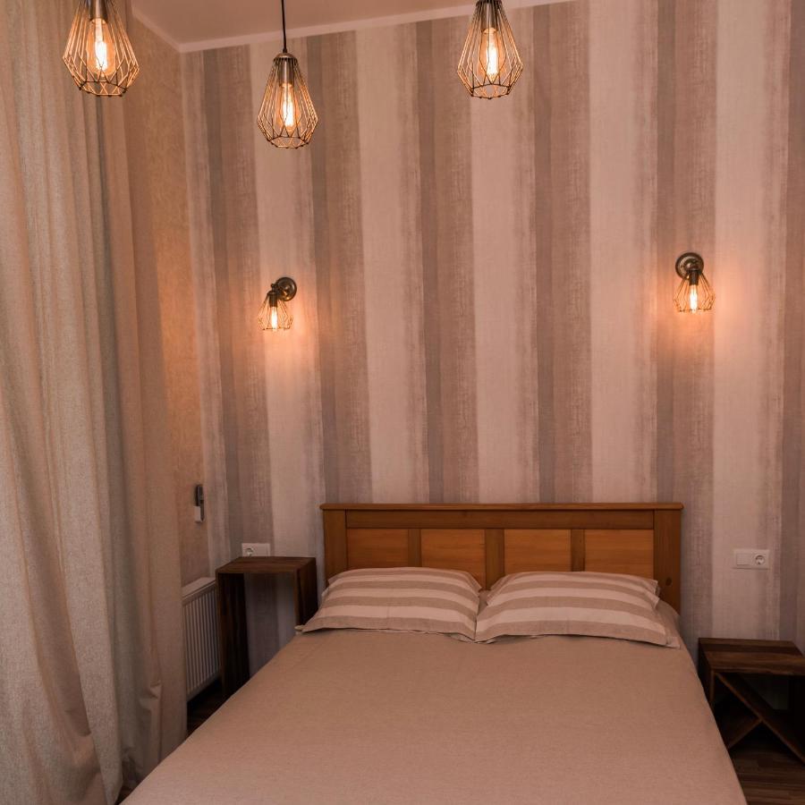 Golden Park Apartments Umanʼ Εξωτερικό φωτογραφία
