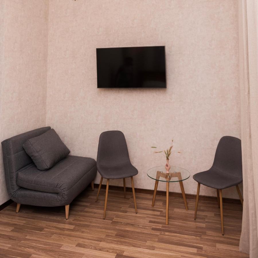 Golden Park Apartments Umanʼ Εξωτερικό φωτογραφία