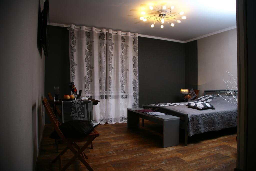 Golden Park Apartments Umanʼ Εξωτερικό φωτογραφία