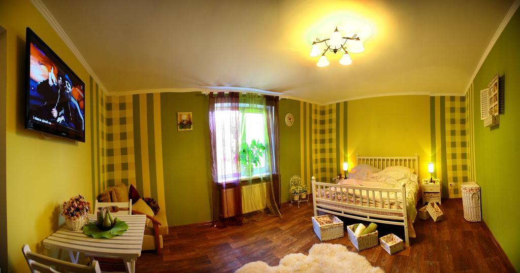 Golden Park Apartments Umanʼ Εξωτερικό φωτογραφία